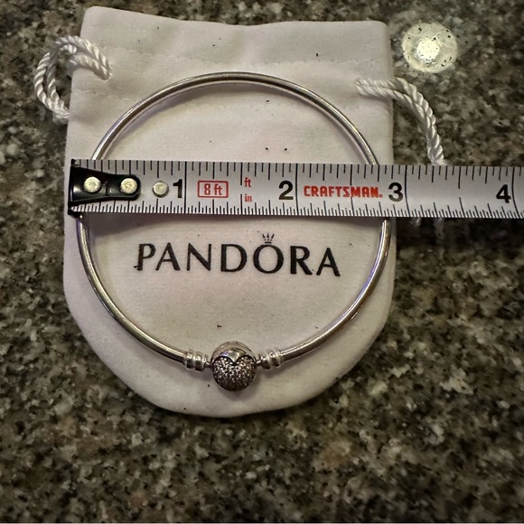 Pandora CIRCLE OF LOVE BANGLE Pave Heart Bracelet S925 ALE 8.5” - Picture 4 of 5